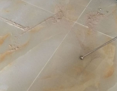 秦皇岛市瓷砖空鼓维修公司分享粘合剂选择不当在瓷砖铺贴过程中可能导致以下问题